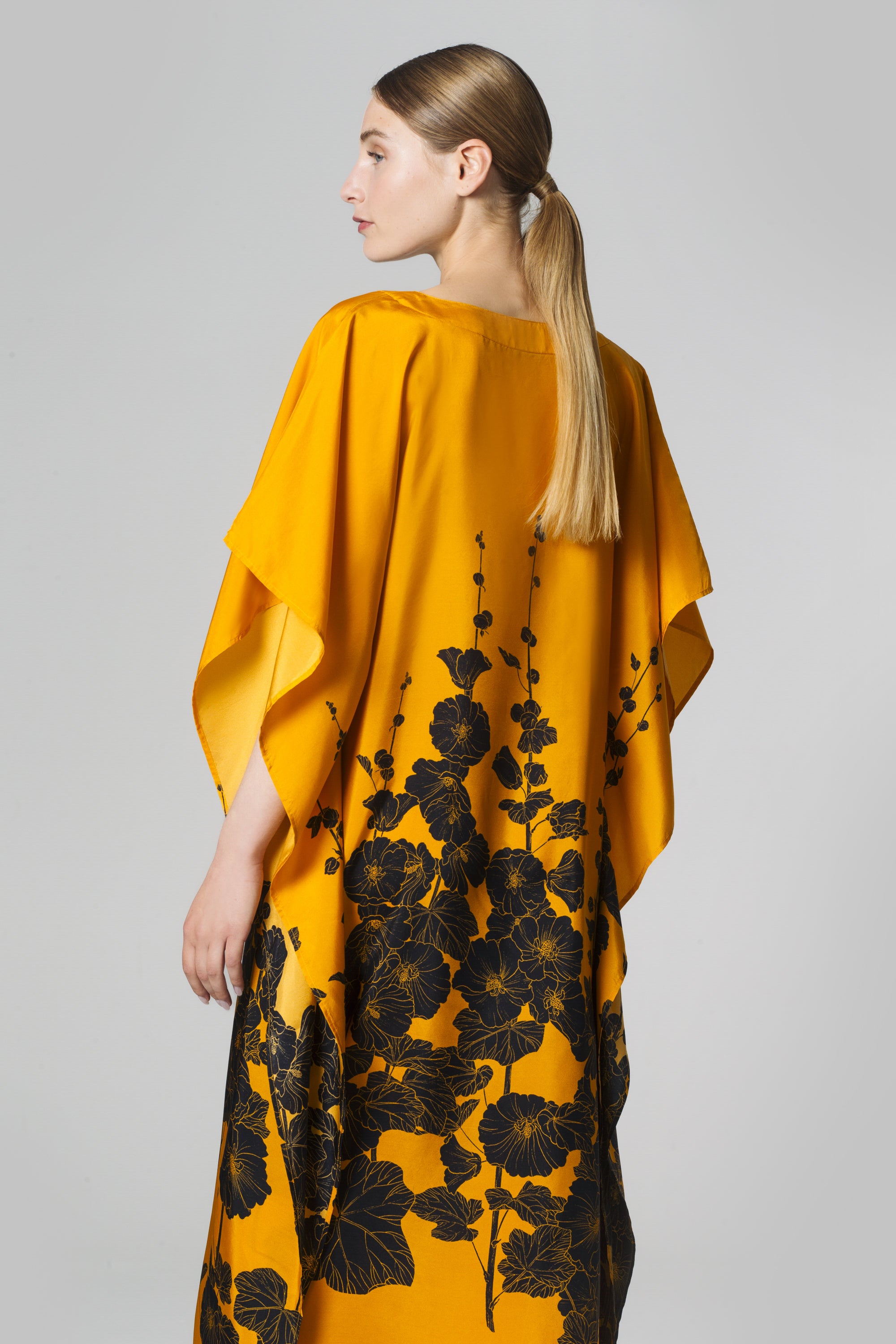 Frida Hollyhocks Pumpkin