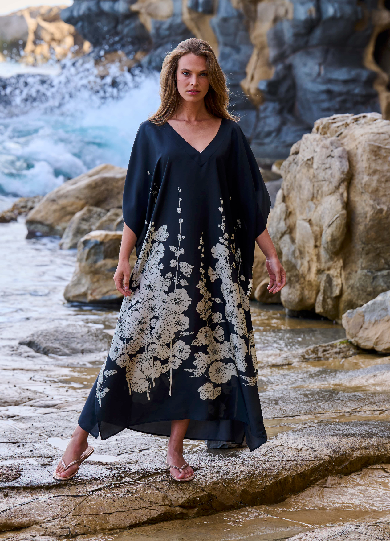 Frida Hollyhocks Black