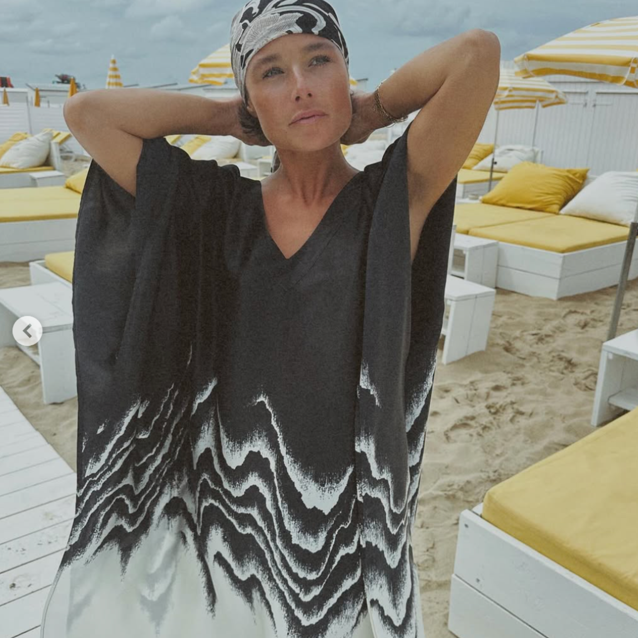 Frida Waves Black